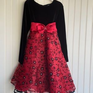 Girls Holiday Dress. Size 6X
